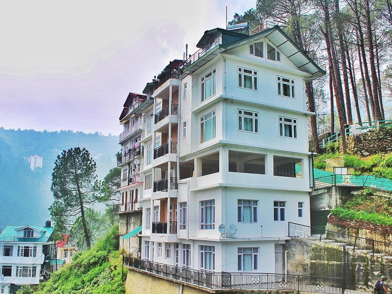 Pine Retreat Shimla Hotel Exterior photo